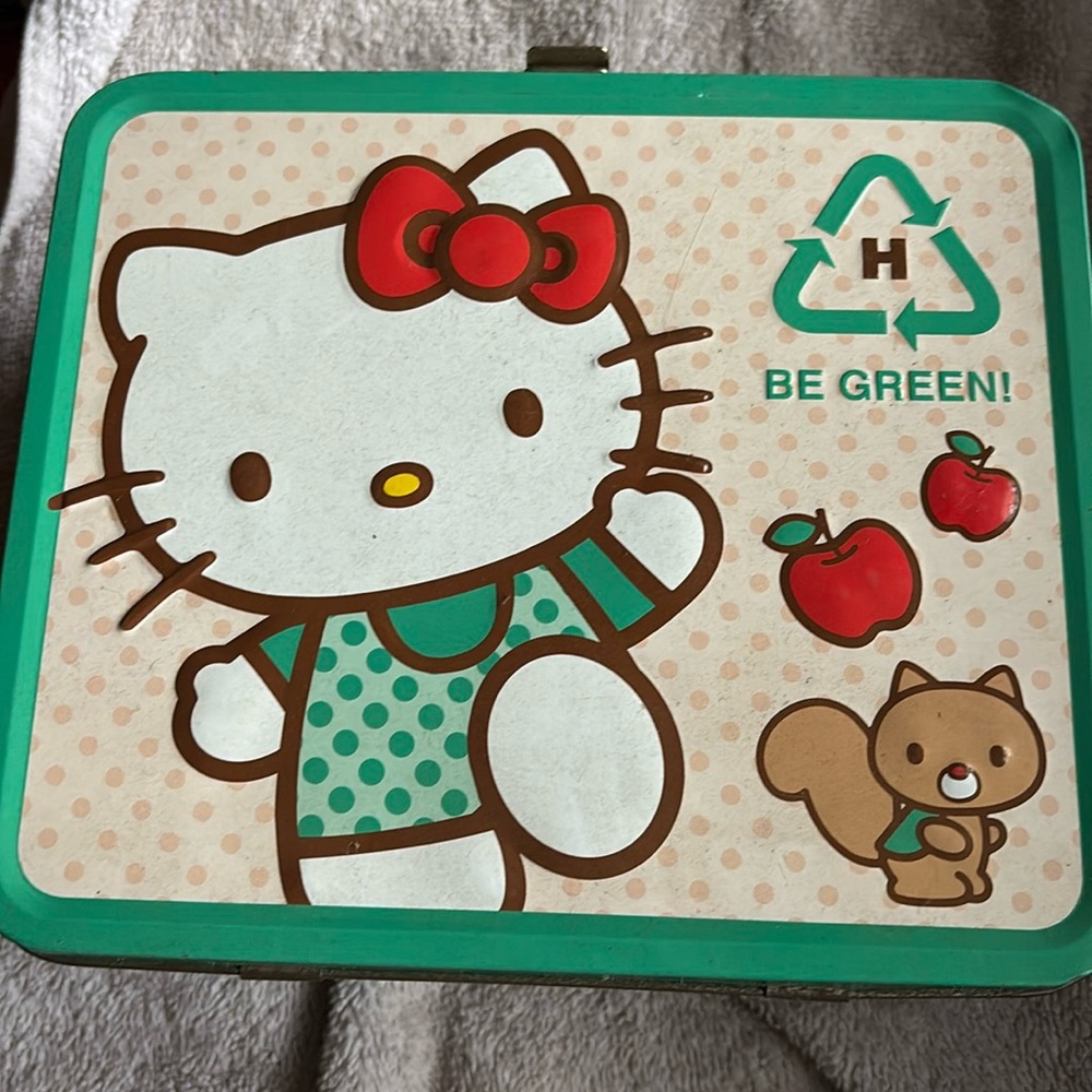 Sanrio Hello Kitty Metal Lunchbox 2010 #HelloKitty